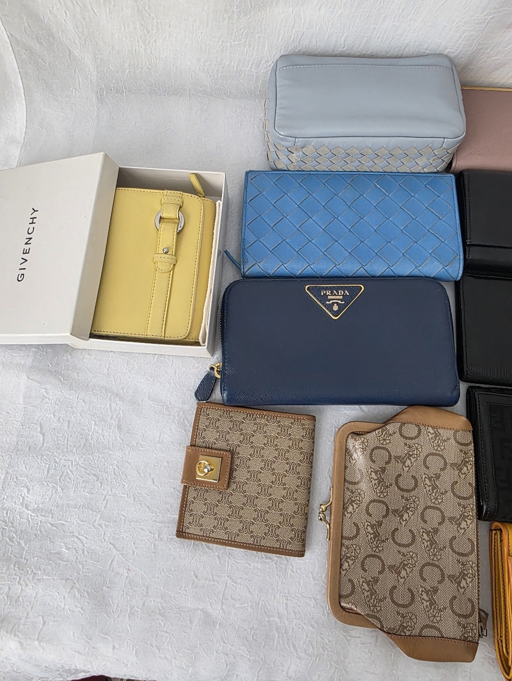 Auth LV, Celine, Fendi, Gucci, Bottega, Dior, Versace, Ferragamo Wallets Games - Picture 7 of 9